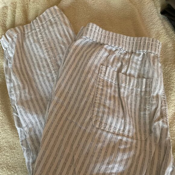 Sonoma Striped Cargo Capri - Picture 2 of 3